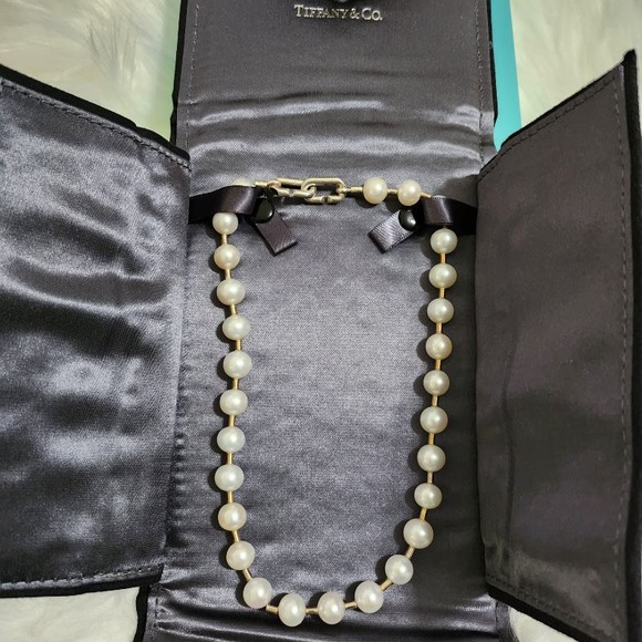 $4,000++ Tiffany & Co. Tiffany HardWear Freshwater Pearl Silver Necklace 16" - Picture 6 of 7